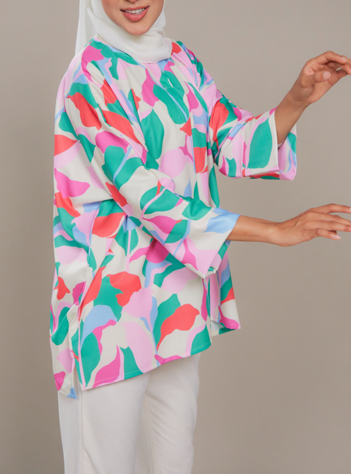 Fatimah Casual Blouse in Ceria - Image 10