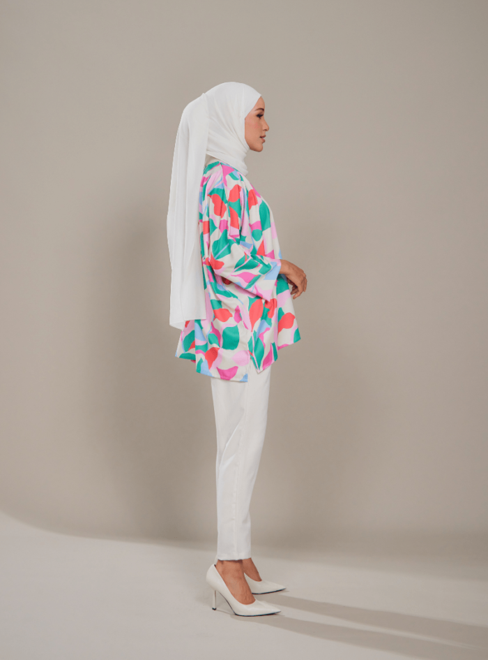 Fatimah Casual Blouse in Ceria - Image 12