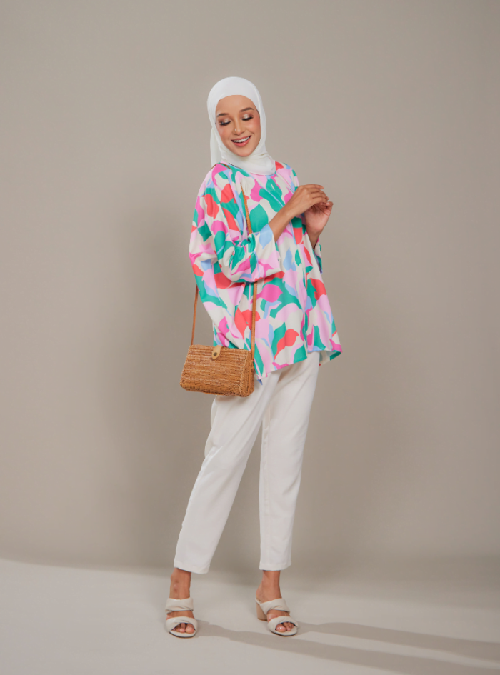 Fatimah Casual Blouse in Ceria - Image 3