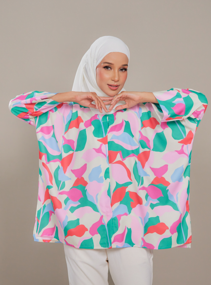 Fatimah Casual Blouse in Ceria - Image 7
