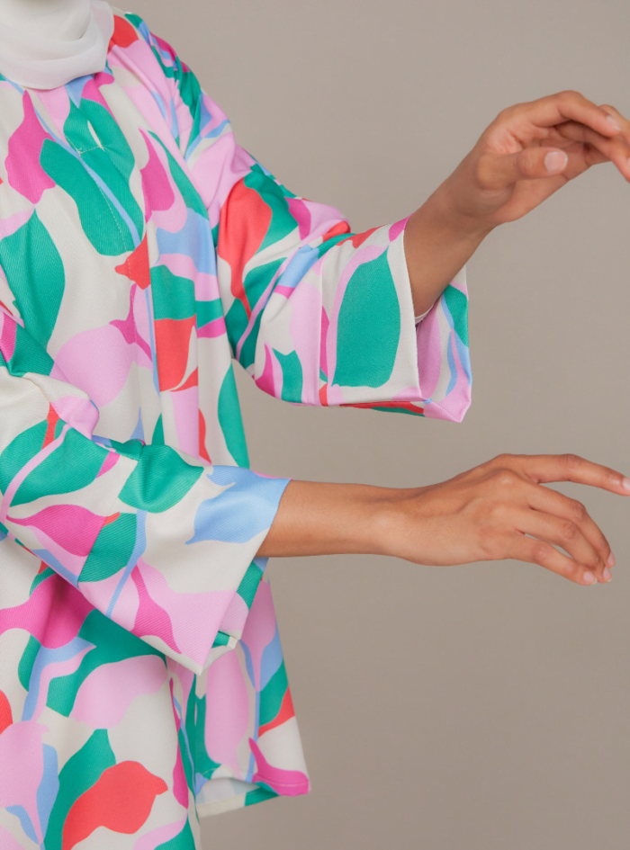 Fatimah Casual Blouse in Ceria - Image 9