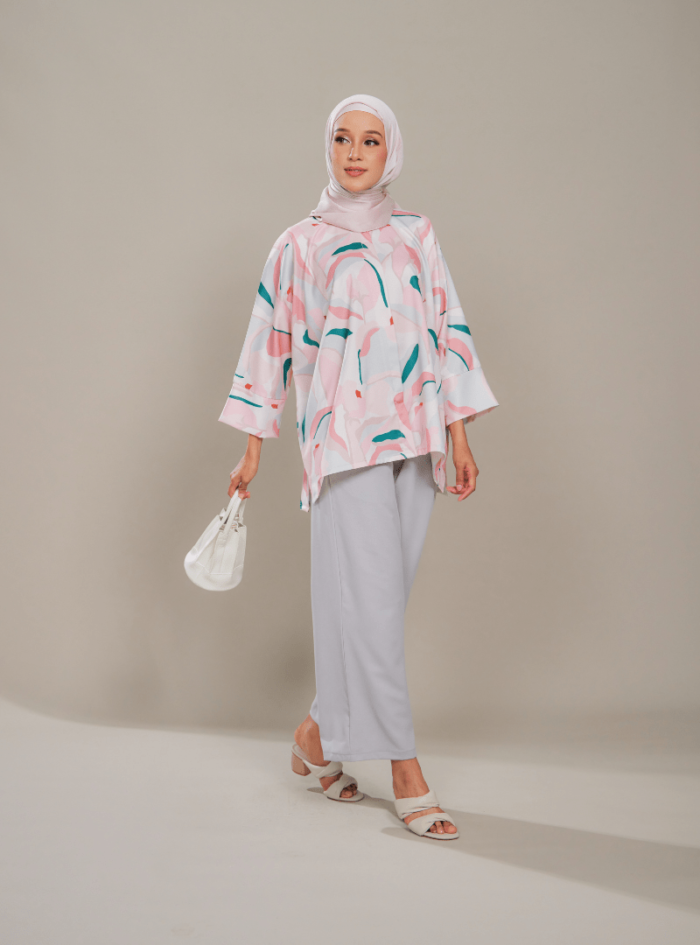 Fatimah Casual Blouse in Lembut - Image 1