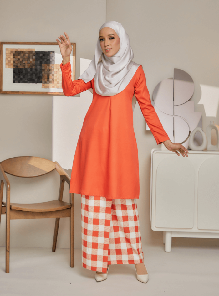 Tun Teja Kurung Pahang for Mom in Amuse - Image 2