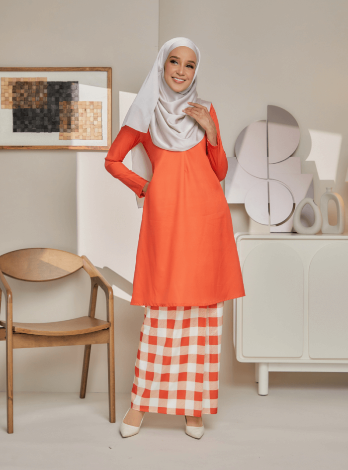 Tun Teja Kurung Pahang for Mom in Amuse - Image 1