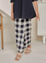 Tun Teja Kurung Pahang for Daughter in Demure - Image 10