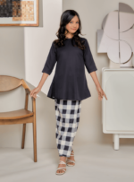 Tun Teja Kurung Pahang for Daughter in Demure - Image 5