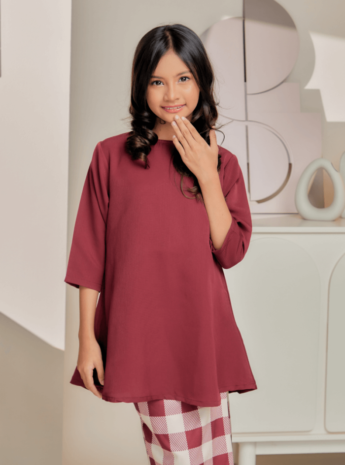 Tun Teja Kurung Pahang for Daughter in Lovely - Image 5