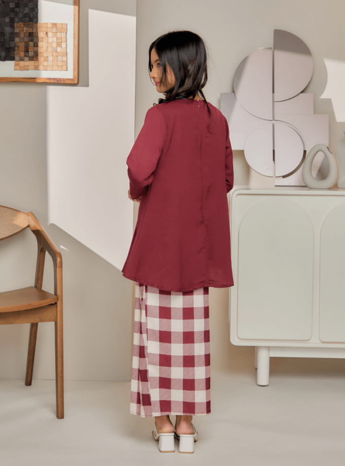 Tun Teja Kurung Pahang for Daughter in Lovely - Image 10