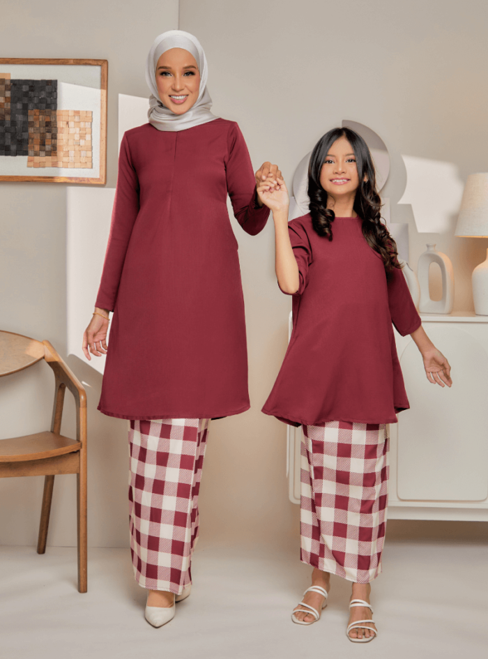 Tun Teja Kurung Pahang for Daughter in Lovely - Image 13