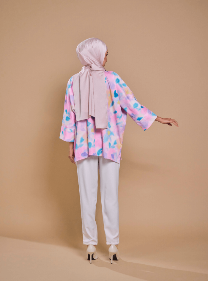 Fatimah Casual Blouse 2.0 in Dekat - Image 4