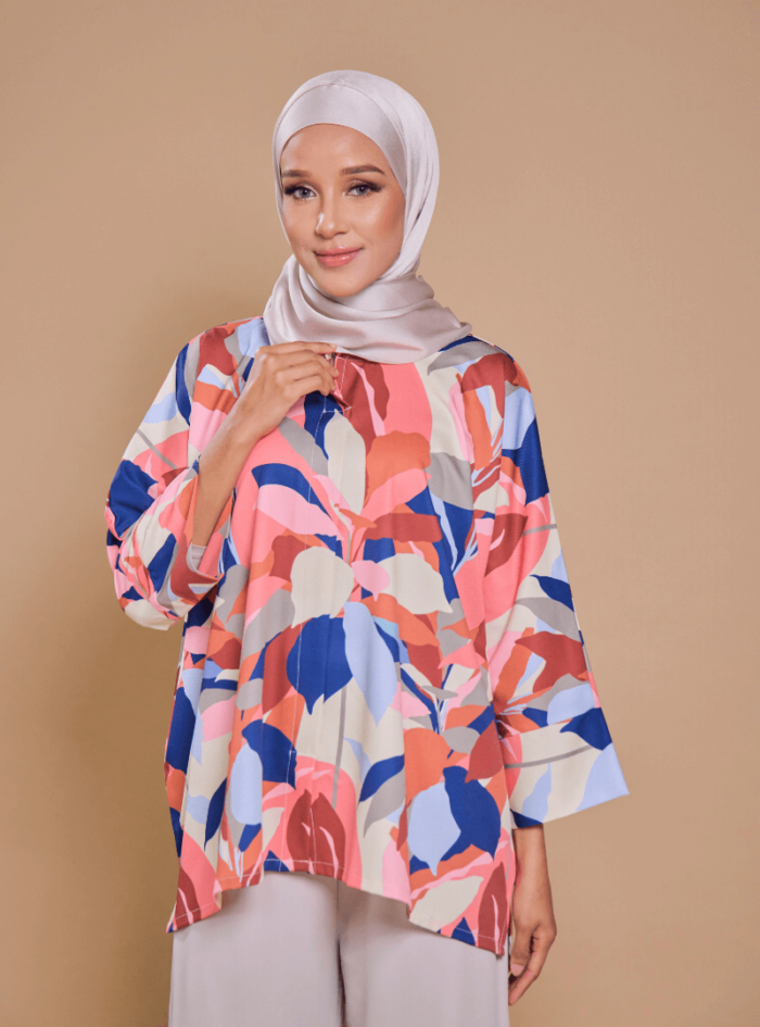 Fatimah Casual Blouse 2.0 in Gaya - Image 1