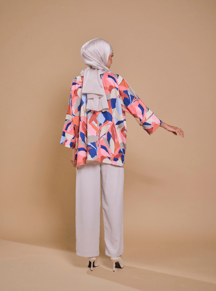 Fatimah Casual Blouse 2.0 in Gaya - Image 4