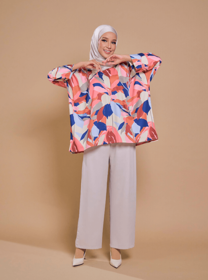 Fatimah Casual Blouse 2.0 in Gaya - Image 5