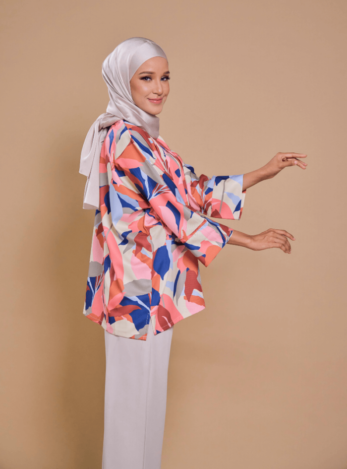 Fatimah Casual Blouse 2.0 in Gaya - Image 7