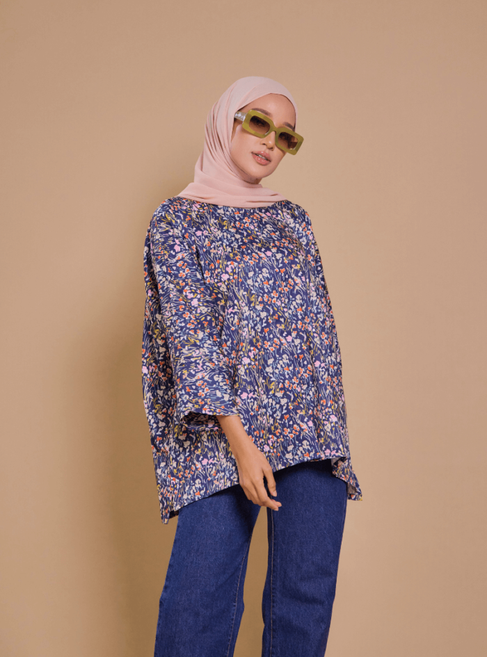 Fatimah Casual Blouse 2.0 in Halus - Image 13