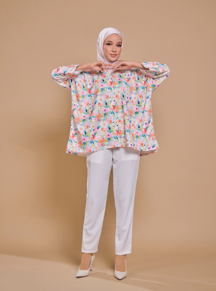 Manis 4 Fatimah Casual Blouse 2.0 in Manis - Image 5