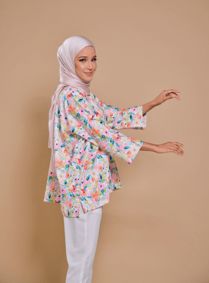 Manis 6 Fatimah Casual Blouse 2.0 in Manis - Image 7