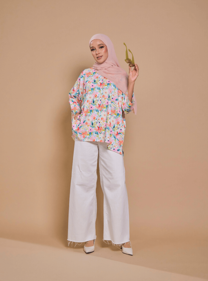 Manis 9 Fatimah Casual Blouse 2.0 in Manis - Image 10