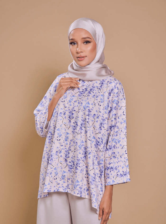 Fatimah Casual Blouse 2.0 in Senang - Image 2