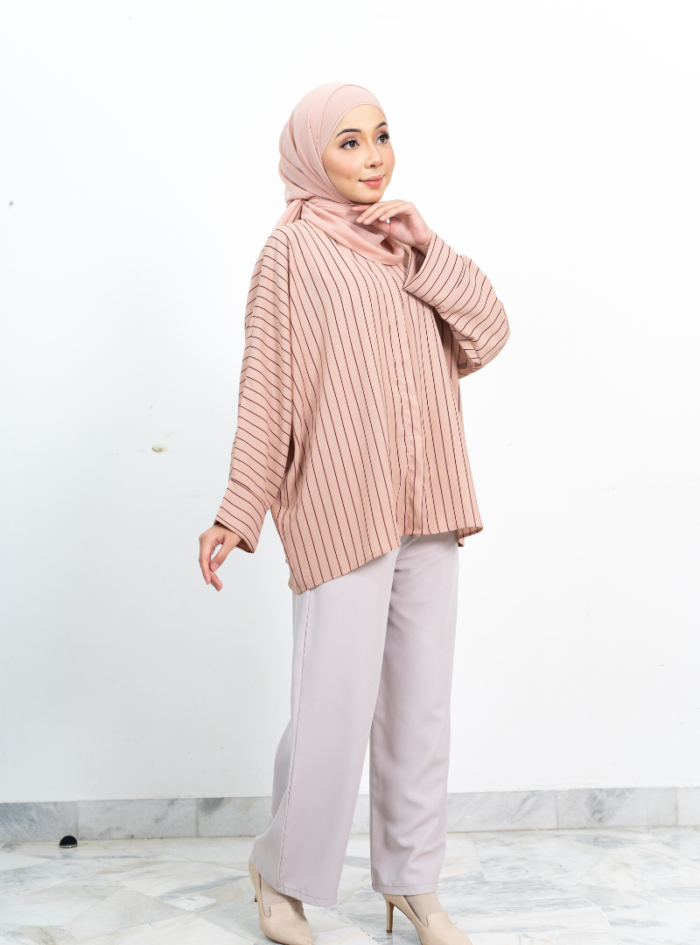 Easery Casual Blouse in Blush - Image 3