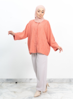Easery Casual Blouse in Shine - Image 2