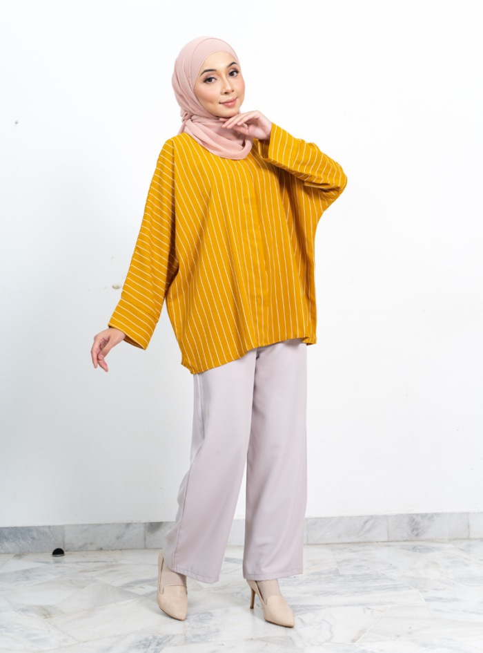 Easery Casual Blouse in Sun - Image 3