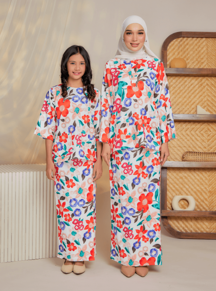 Zarith Kurung Kedah for Mom in Zesty - Image 6