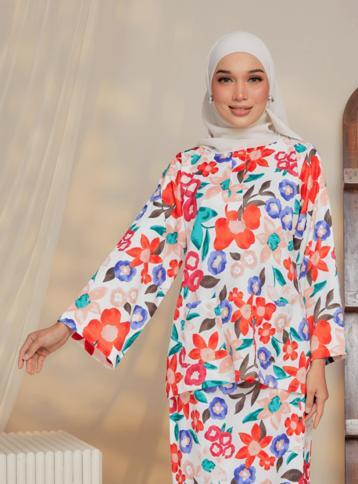 Zarith Kurung Kedah for Mom in Zesty - Image 9
