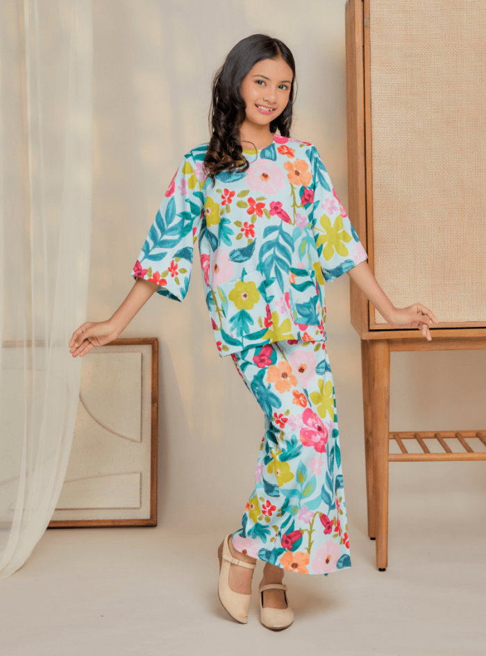 Zarith Kurung Kedah for Daughter in Lovely - Image 3