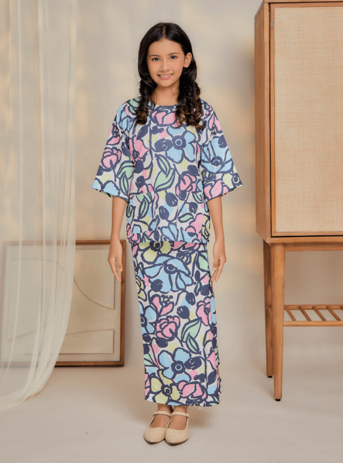 Zarith Kurung Kedah for Daughter in Pastel - Image 2