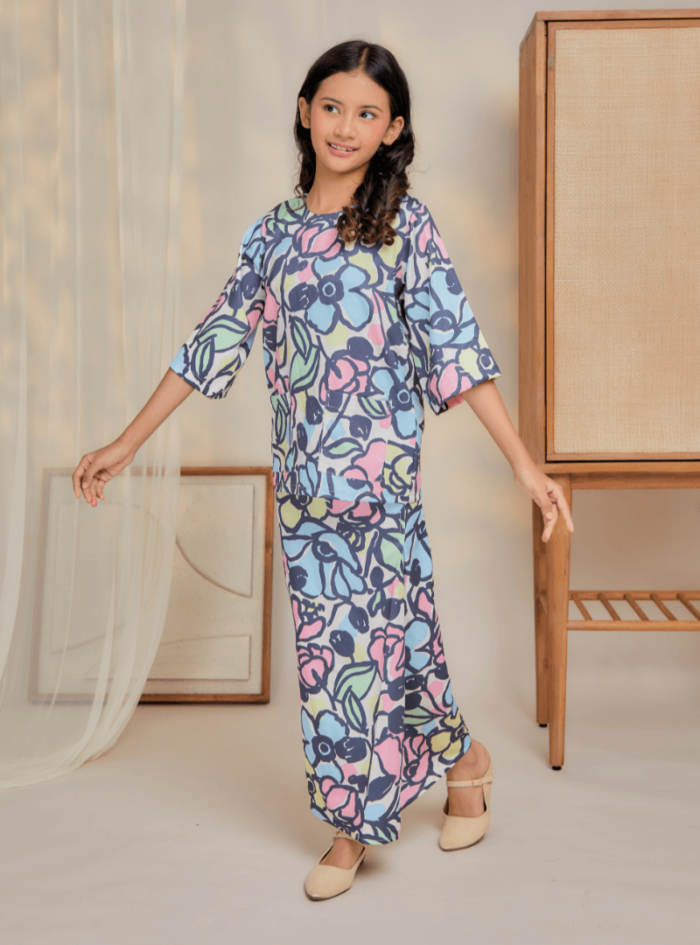 Zarith Kurung Kedah for Daughter in Pastel - Image 3