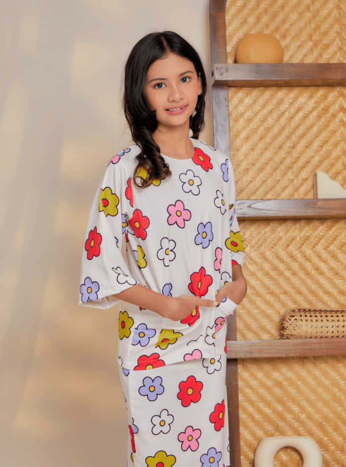 Zarith Kurung Kedah for Daughter in Stunning - Image 4