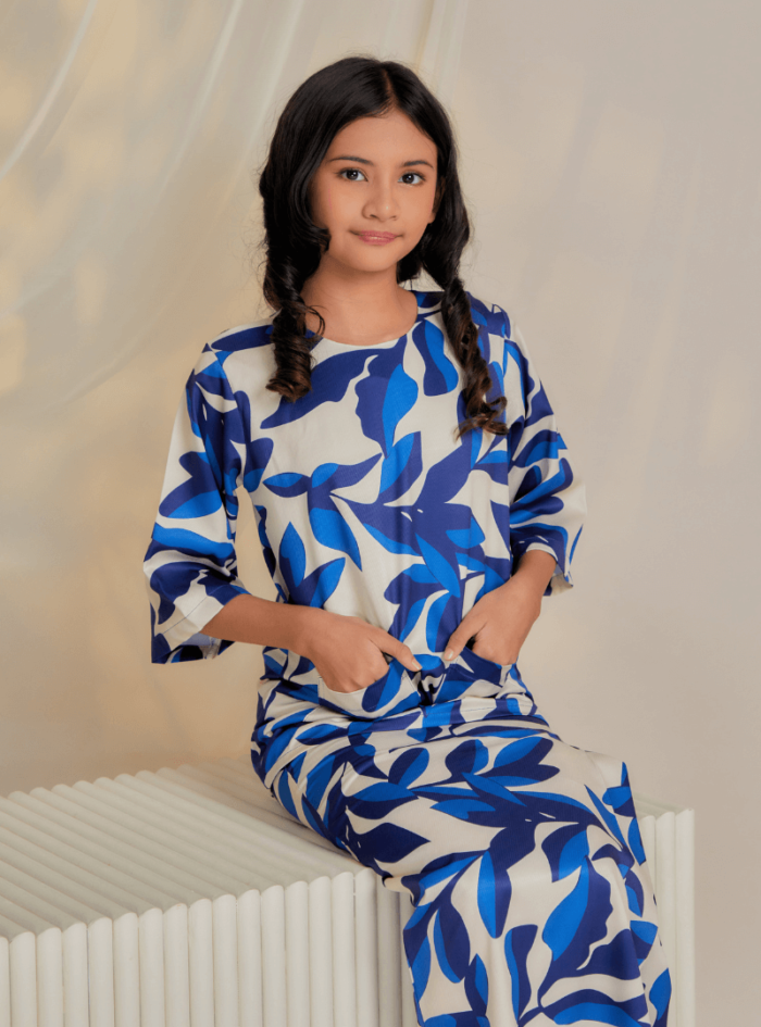 Zarith Kurung Kedah for Daughter in Vivid - Image 4