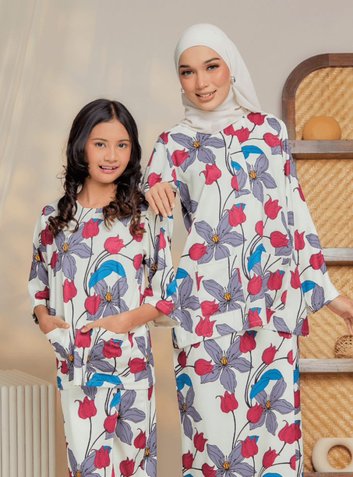 Zarith Kurung Kedah for Mom in Charming - Image 8