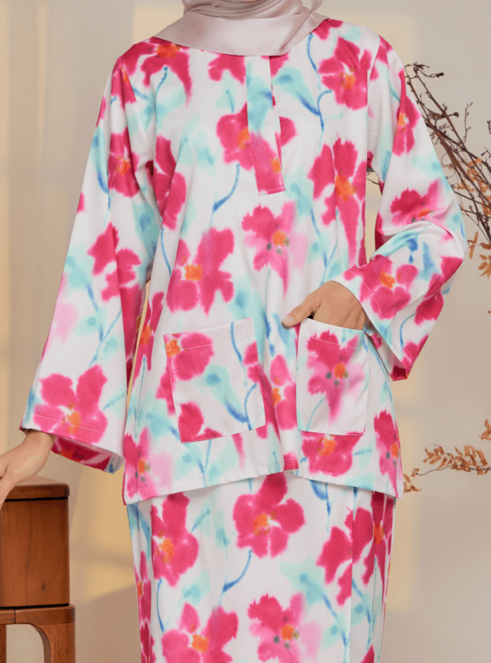 Zarith Kurung Kedah for Mom in Dazzle - Image 10