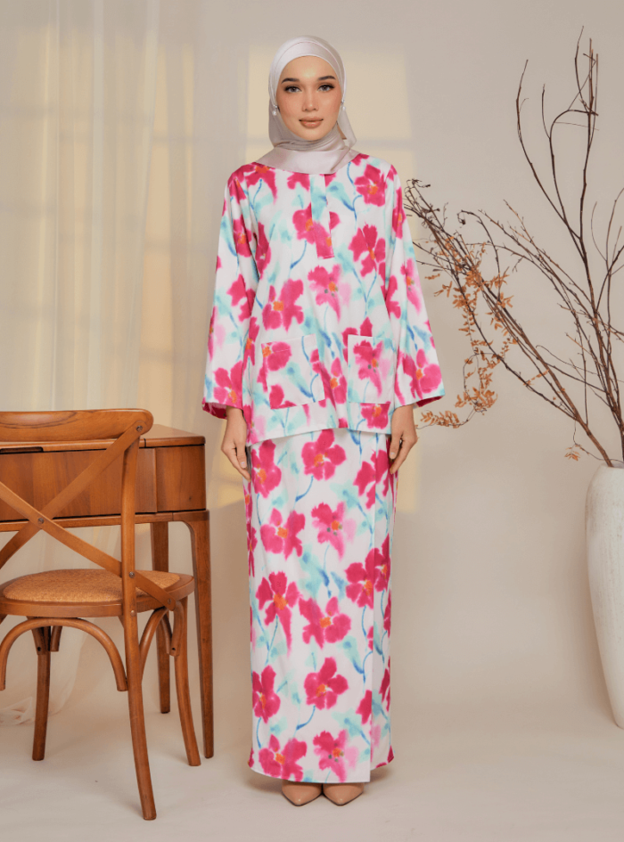 Zarith Kurung Kedah for Mom in Dazzle - Image 2