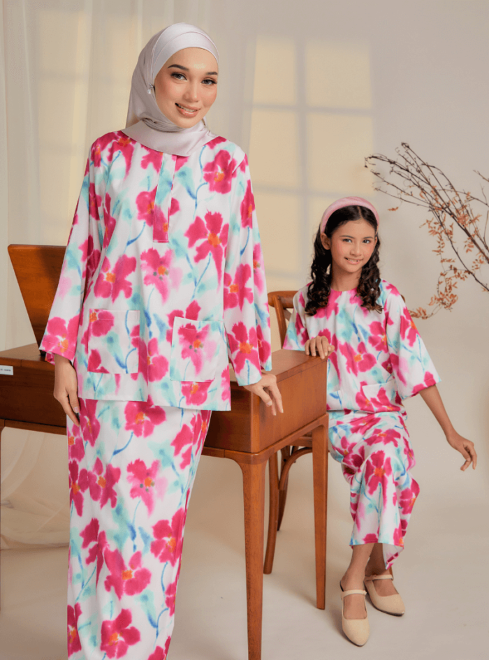 Zarith Kurung Kedah for Mom in Dazzle - Image 7