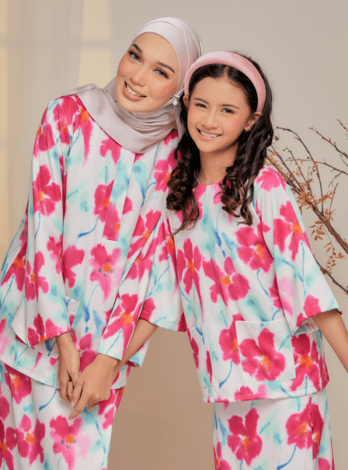 Zarith Kurung Kedah for Mom in Dazzle - Image 8