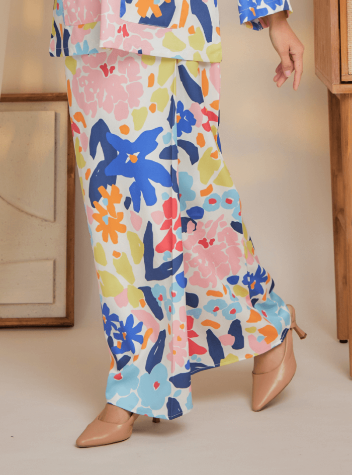 Zarith Kurung Kedah for Mom in Gleeful - Image 11