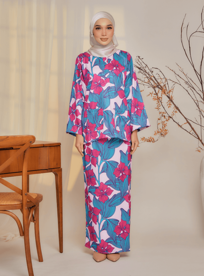 Zarith Kurung Kedah for Mom in Gorgeous - Image 2