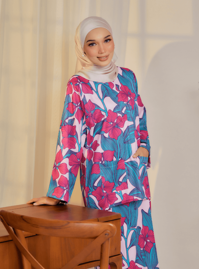 Zarith Kurung Kedah for Mom in Gorgeous - Image 4