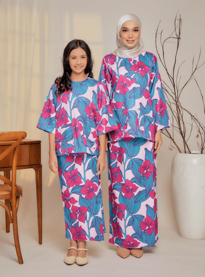 Zarith Kurung Kedah for Mom in Gorgeous - Image 6