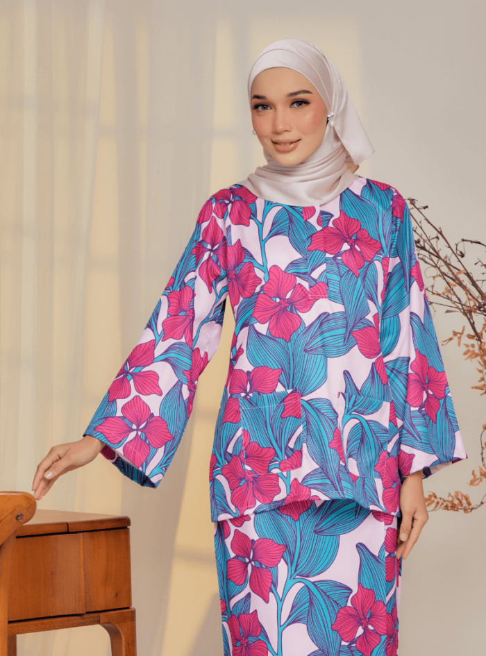 Zarith Kurung Kedah for Mom in Gorgeous - Image 9