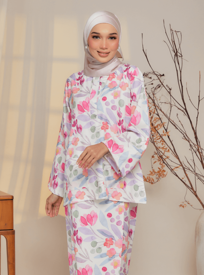 Zarith Kurung Kedah for Mom in Joyful - Image 1