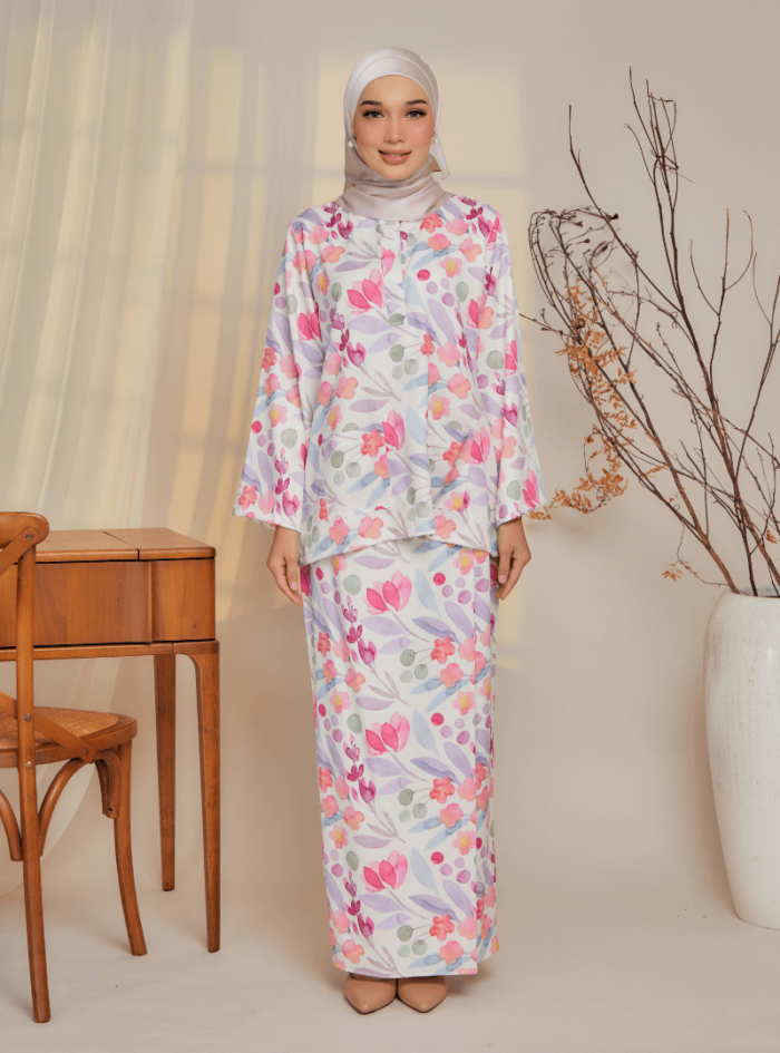 Zarith Kurung Kedah for Mom in Joyful - Image 2