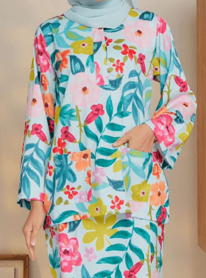 Zarith Kurung Kedah for Mom in Lovely - Image 10