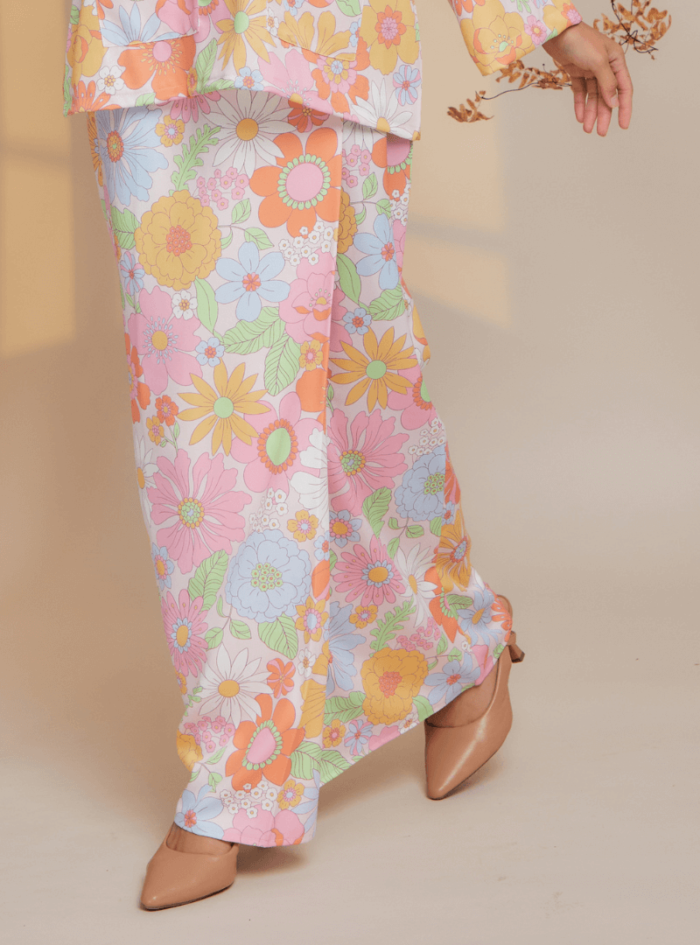 Zarith Kurung Kedah for Mom in Sweetie - Image 11