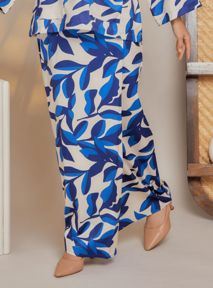 Zarith Kurung Kedah for Mom in Vivid - Image 11