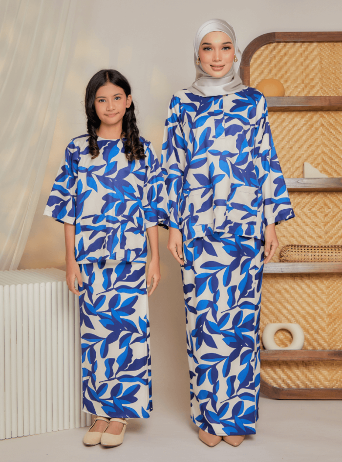 Zarith Kurung Kedah for Mom in Vivid - Image 6