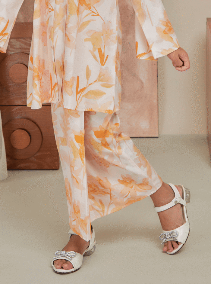 Dang Anum Kebarung for Daughter in Classy - Image 11